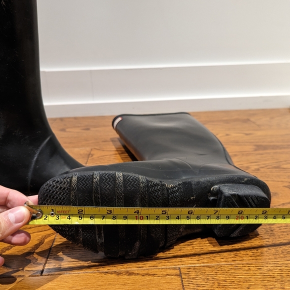 HUNTER Women's Tall Wide Fit Rain Boots size 6 in black - Picture 9 of 9